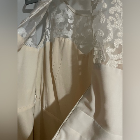 Forever 21+ Cream Short Lace Dress Size 1X - Picture 2 of 7